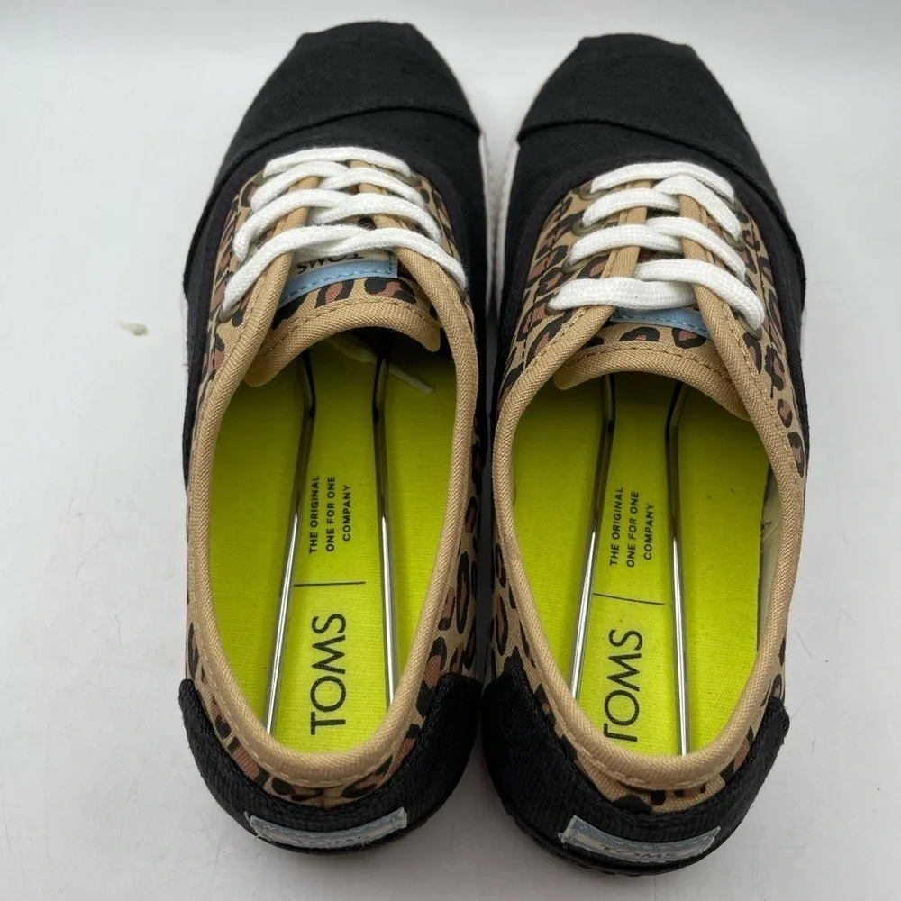Toms cheetah print women’s sneakers size 5.5
